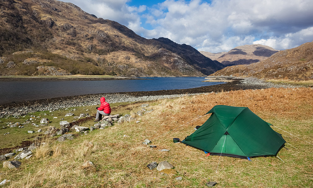 wild camping lake&nbsp;