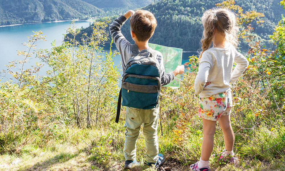 Introduce maps at a young age
