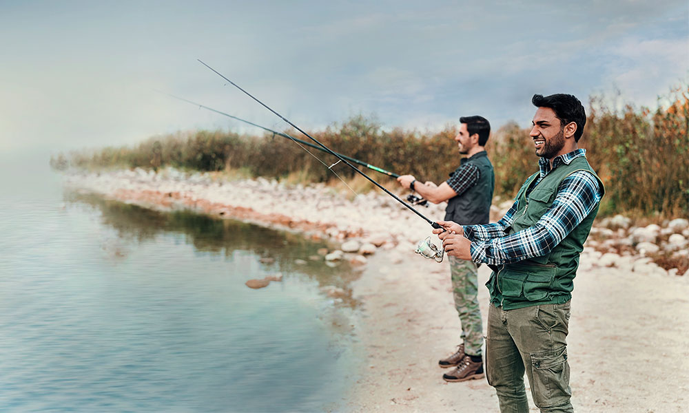 friends fishing&nbsp;