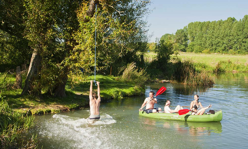 Wild swimming at Goring and Pangbourne, River Thames, Berkshire
