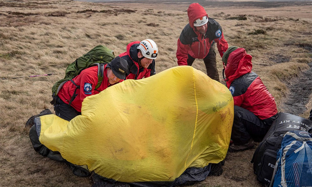 emergency shelter mountain rescue