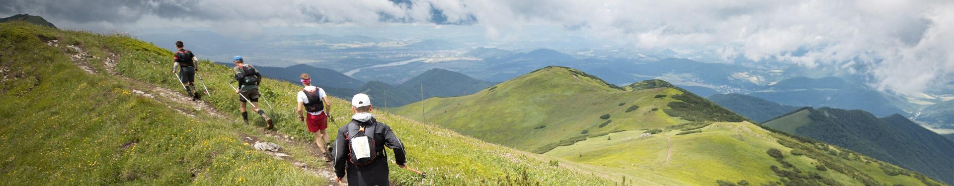 long-distance-trail-running-training-hero.2459c66550e35ba20830f8037c980982