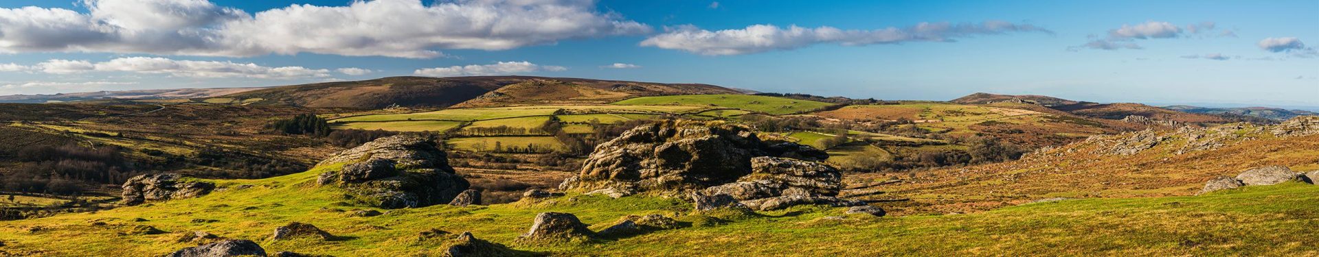 self-guided-walks-uk-holidays-dartmoor-hero.2459c66550e35ba20830f8037c980982