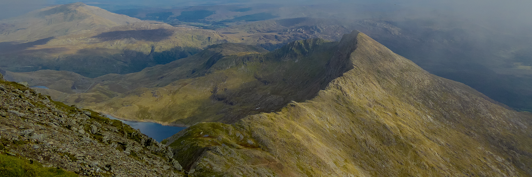 view-from-top-of-snowdon.72ce86ea891b3dec58299284fa5b7ba2