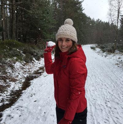 Person throwing a snoball