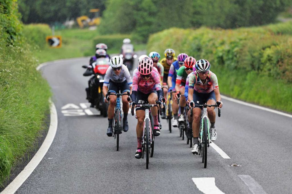 Group of road cyclists. © SWpix.com