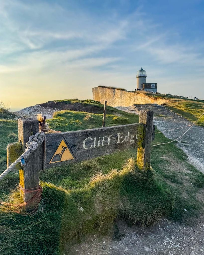 cliff edge sign