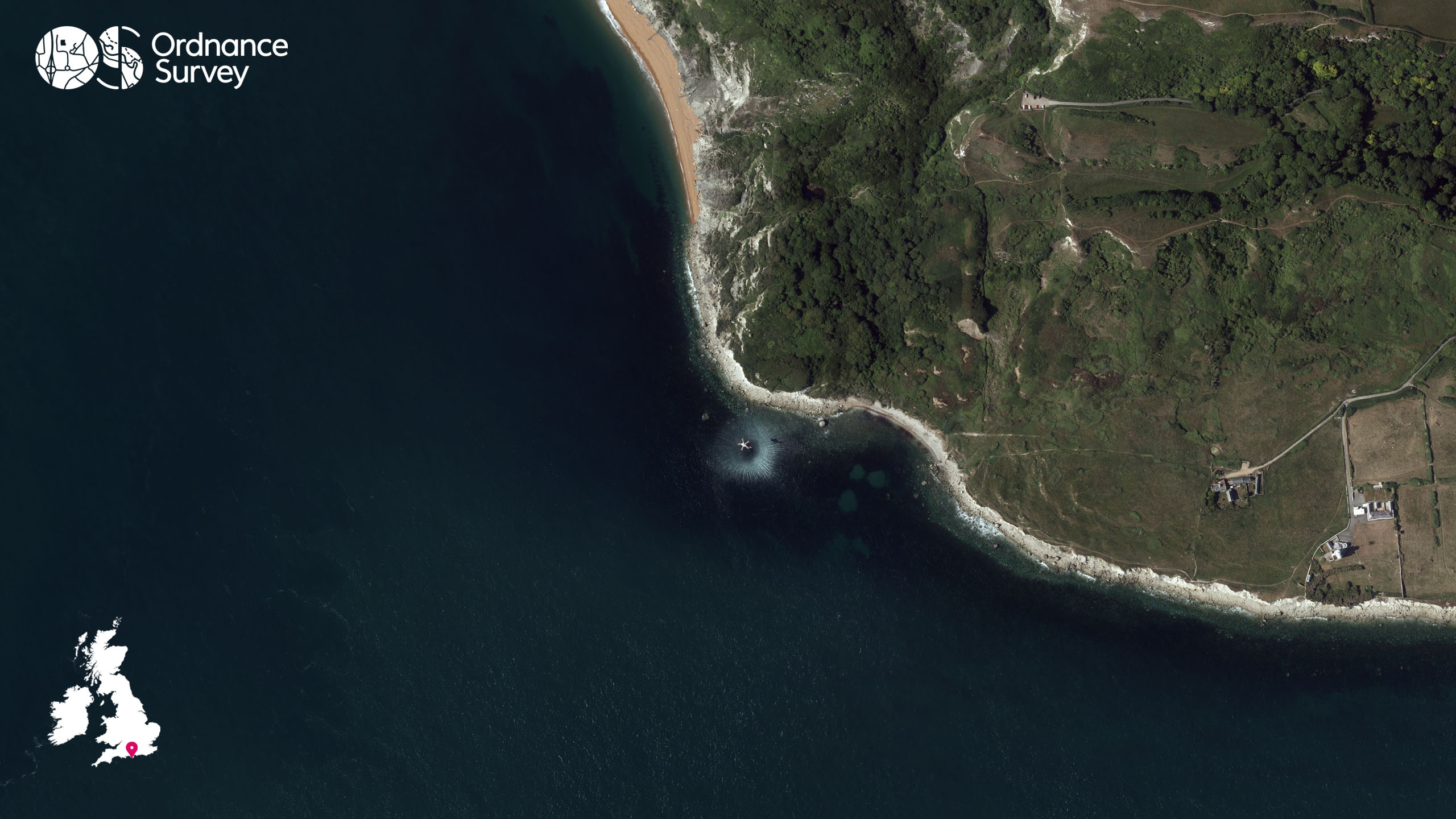 Watershoot Bay - 2560 x 1440