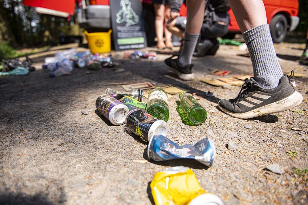 cans and plastic bottles left in nature