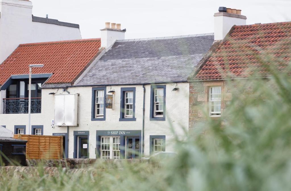 16. The Ship Inn - Elie