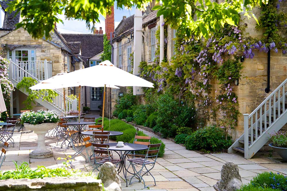 the lion inn - winchcombe
