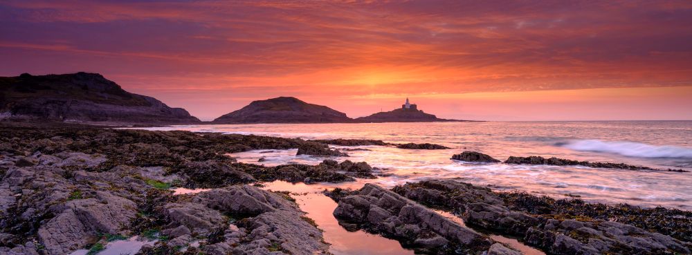 Sunrise over the rocks on the Gower Peninsula