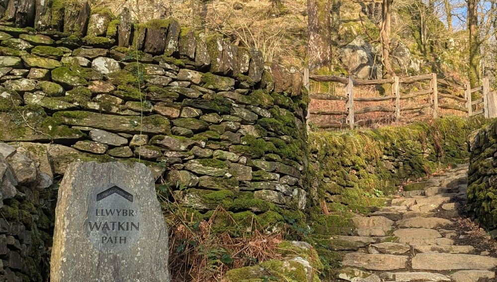 Watkin path start